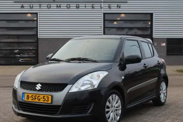 Suzuki Swift (2013) thumbnail 1