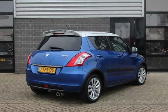 Suzuki Swift (2014) thumbnail 4