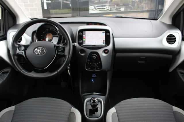 Toyota Aygo (2019) thumbnail 3