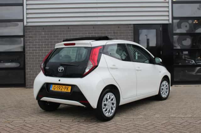 Toyota Aygo (2019) thumbnail 4