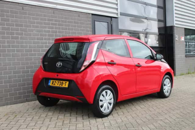 Toyota Aygo (2018) thumbnail 6