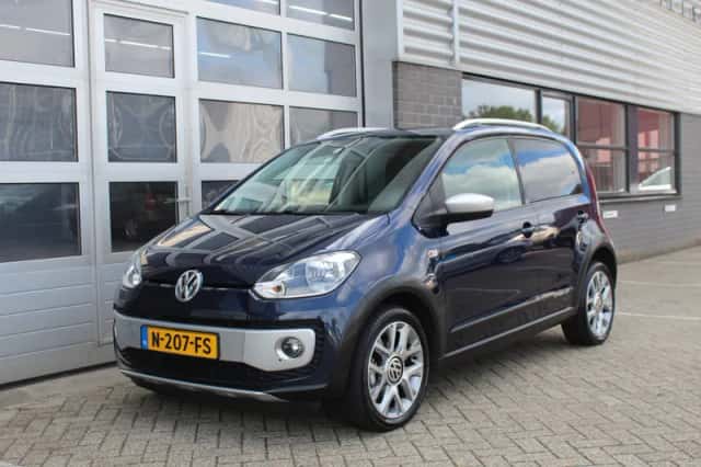 Volkswagen Up! (2014) thumbnail 5