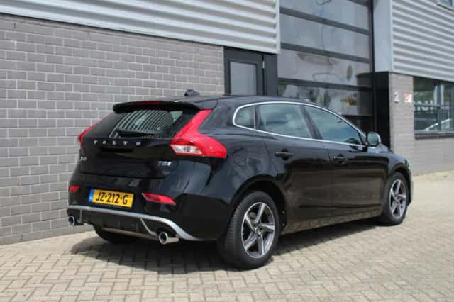 Volvo V40 (2016) thumbnail 6