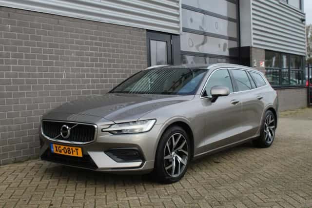 Volvo V60 (2019) thumbnail 5
