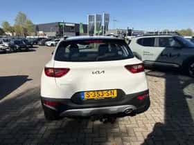Kia Stonic (2023) thumbnail 3