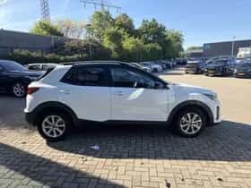 Kia Stonic (2023) thumbnail 8