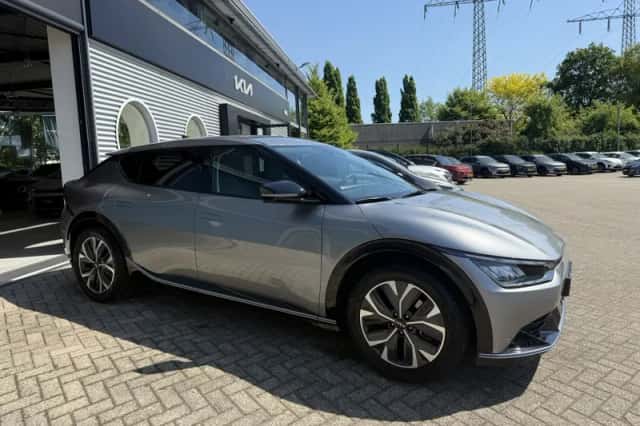 Kia EV6 (2022) thumbnail 3