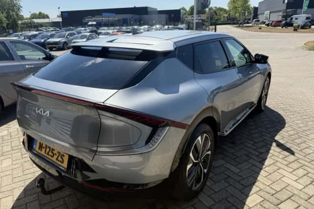 Kia EV6 (2022) thumbnail 5