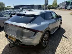 Kia EV6 (2022) thumbnail 5