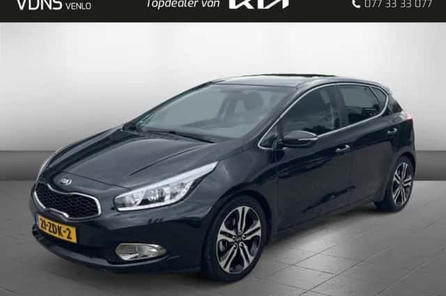 Kia Ceed (2012) thumbnail 1