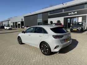 Kia Ceed (2025) thumbnail 4