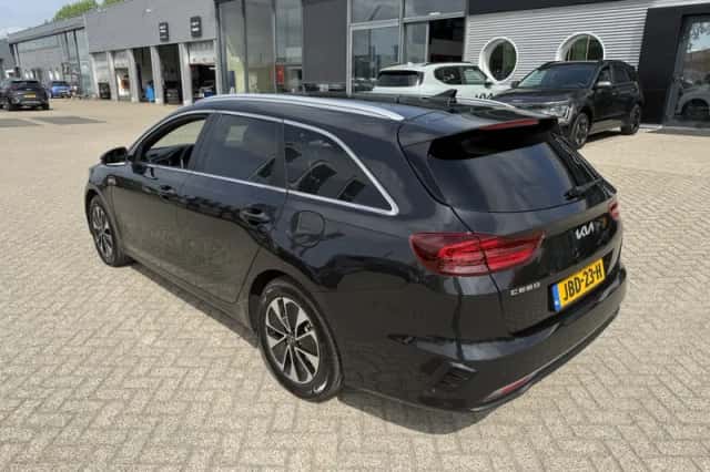 Kia Ceed Sportswagon (2025) thumbnail 3