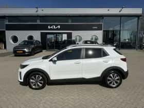Kia Stonic (2025) thumbnail 4