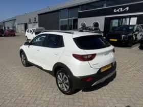 Kia Stonic (2025) thumbnail 5