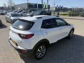Kia Stonic (2025) thumbnail 7