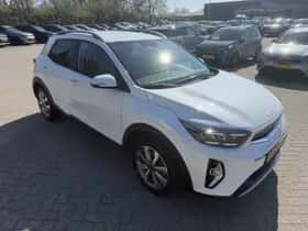 Kia Stonic (2025) thumbnail 8