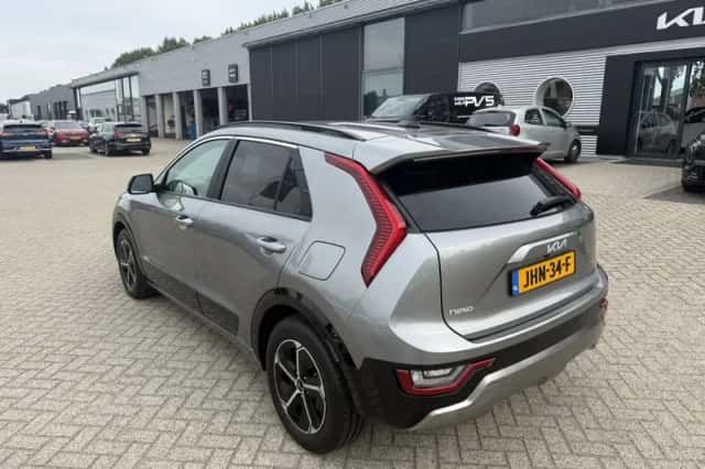 Kia Niro (2025) thumbnail 5