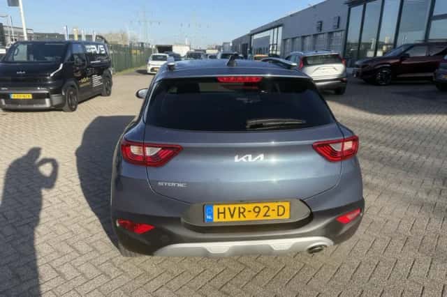Kia Stonic (2025) thumbnail 5