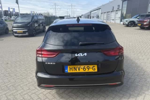 Kia Ceed Sportswagon (2025) thumbnail 4