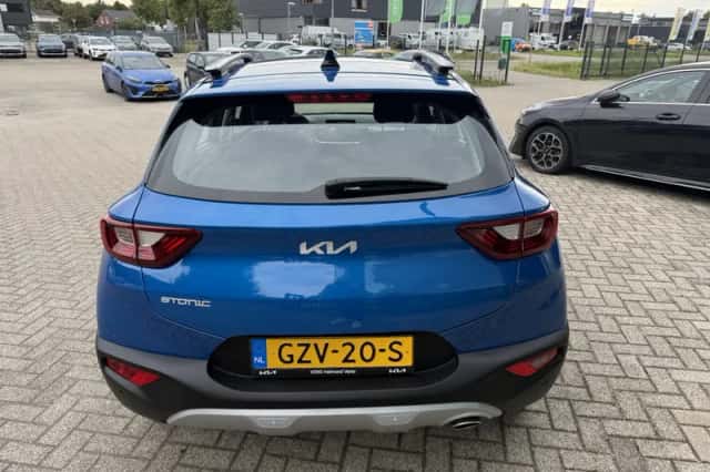 Kia Stonic (2025) thumbnail 6
