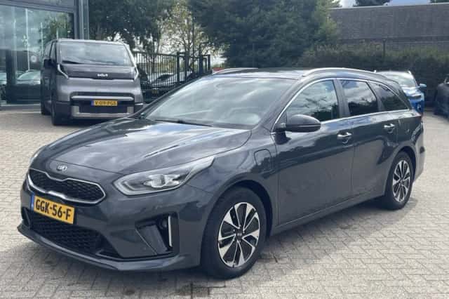Kia Ceed Sportswagon (2020) thumbnail 2