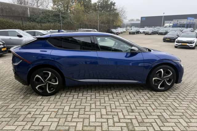 Kia EV6 (2024) thumbnail 4