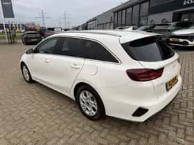 Kia Ceed Sportswagon (2024) thumbnail 4