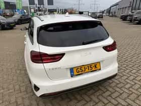 Kia Ceed Sportswagon (2024) thumbnail 5