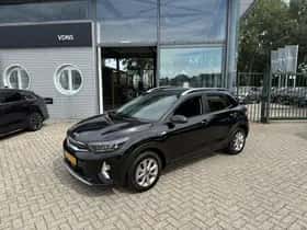 Kia Stonic (2024) thumbnail 2