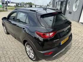 Kia Stonic (2024) thumbnail 7