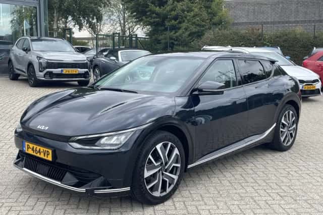 Kia EV6 (2022) thumbnail 2