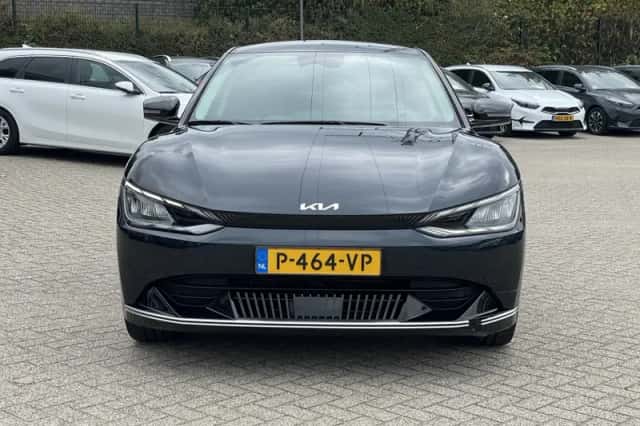 Kia EV6 (2022) thumbnail 3