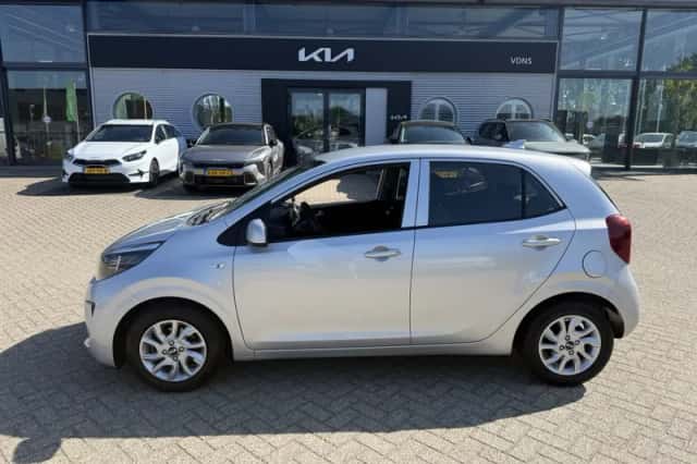Kia Picanto (2020) thumbnail 3