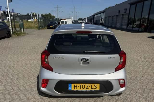 Kia Picanto (2020) thumbnail 5