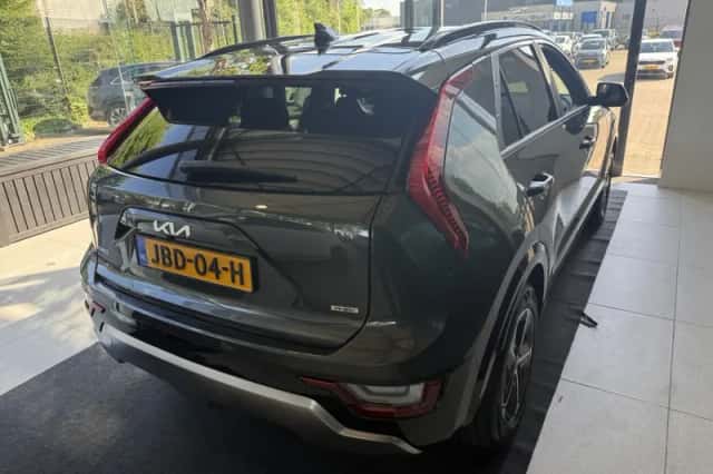 Kia Niro (2025) thumbnail 2