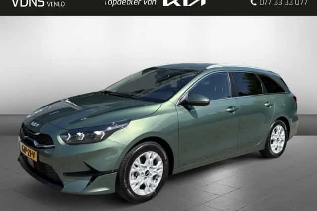 Kia Ceed Sportswagon (2024) thumbnail 1