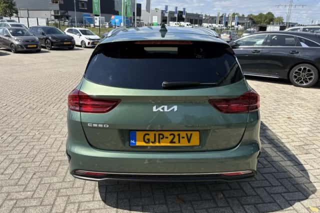 Kia Ceed Sportswagon (2024) thumbnail 6