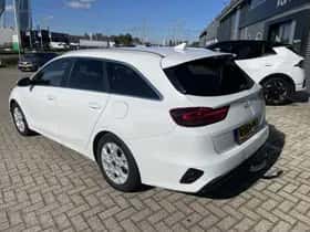 Kia Ceed Sportswagon (2024) thumbnail 3