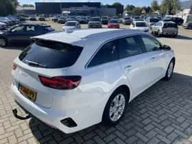 Kia Ceed Sportswagon (2024) thumbnail 5