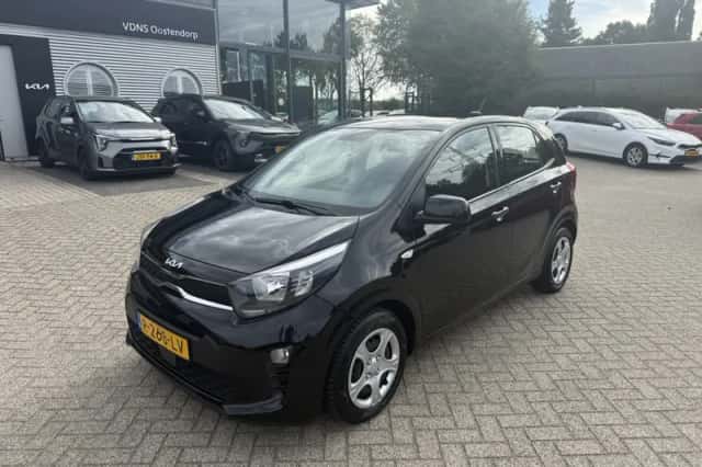 Kia Picanto (2022) thumbnail 2