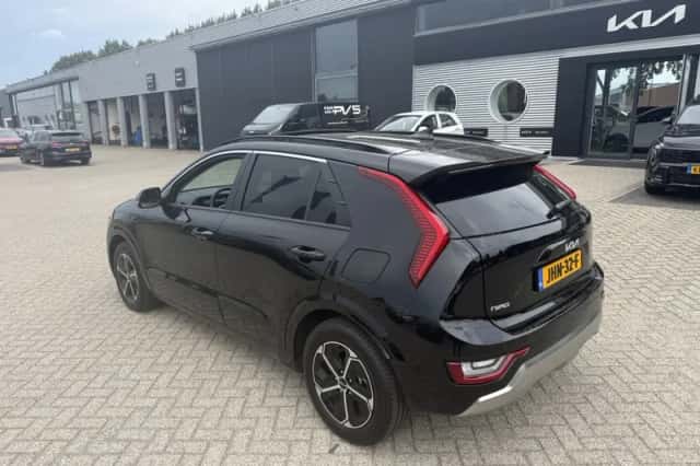 Kia Niro (2025) thumbnail 3