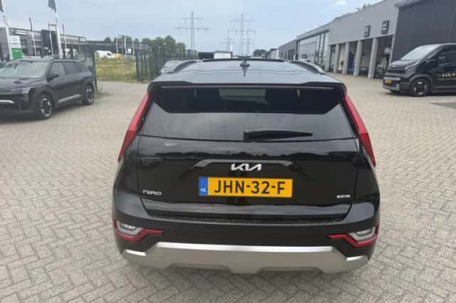 Kia Niro (2025) thumbnail 4