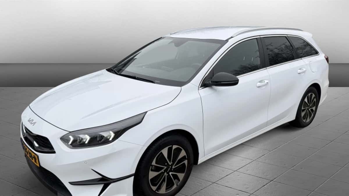Kia Ceed Sportswagon (2025) — foto 1