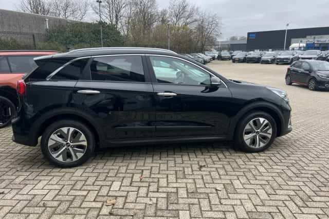 Kia E Niro Ev (2020) thumbnail 4