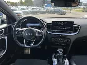 Kia Proceed (2024) thumbnail 12