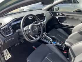 Kia Proceed (2024) thumbnail 16