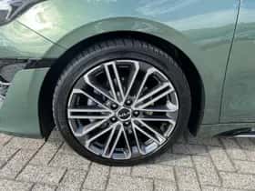 Kia Proceed (2024) thumbnail 4