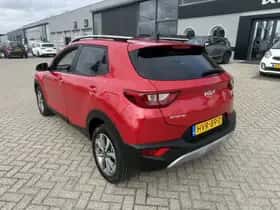 Kia Stonic (2025) thumbnail 4