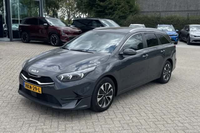 Kia Ceed Sportswagon (2025) thumbnail 2