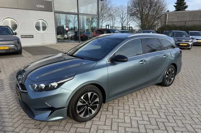 Kia Ceed Sportswagon (2025) thumbnail 2